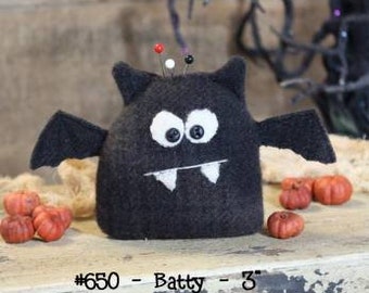 Batty Wool Bat or pincushion Craft pattern 3in tall