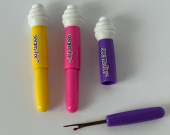Mini Seam Fix Seam Ripper - assorted colors