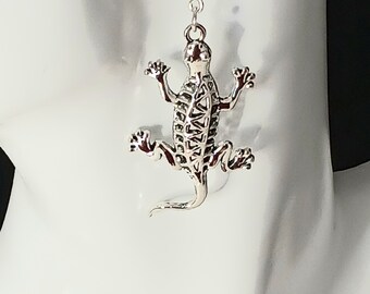3D Lizard Salamander Reptile Fashion Dangle Earrings Silvertone Metal 1.5 inch