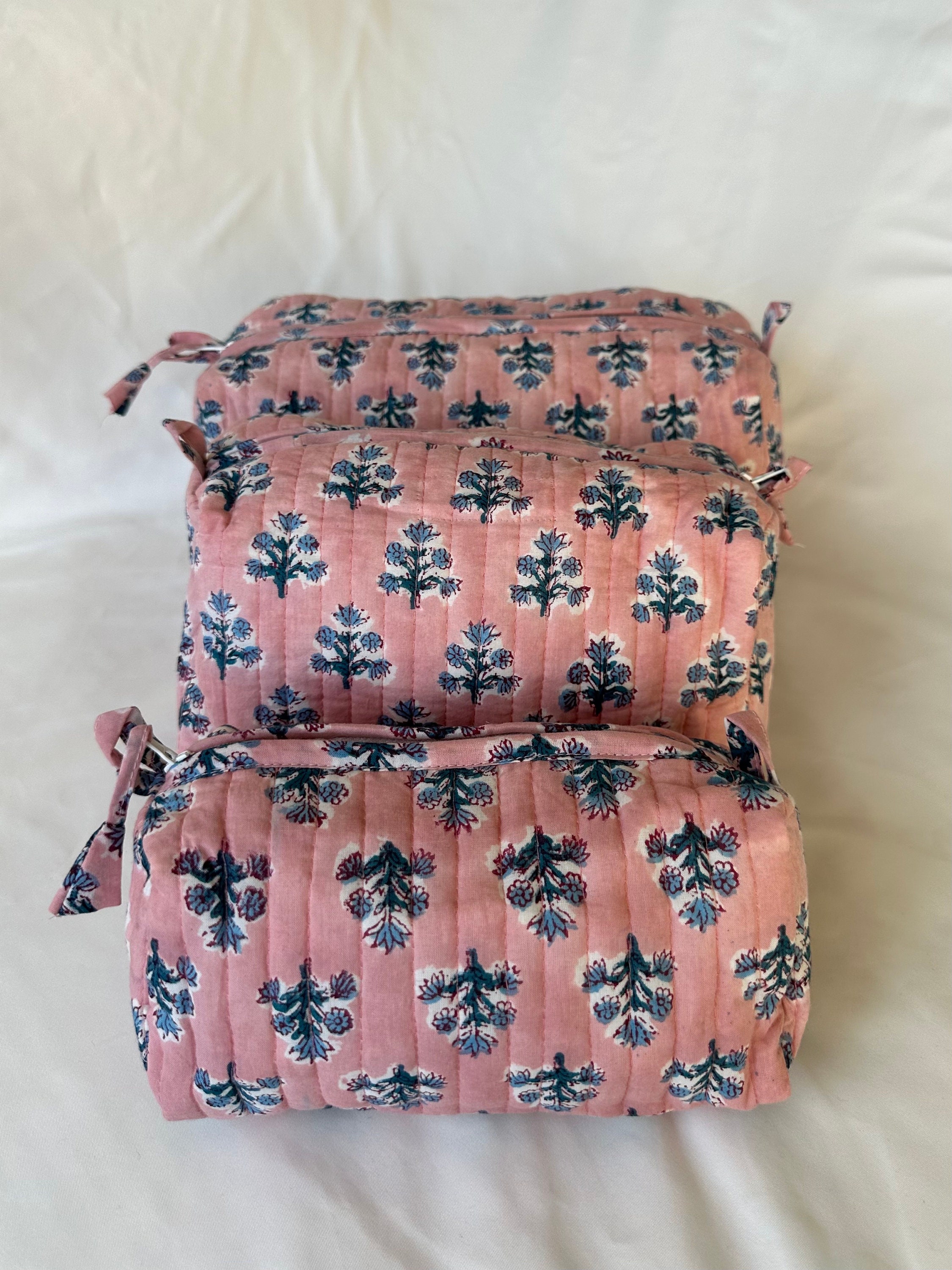 Handgefertigte Kulturtasche aus gesteppter Baumwolle mit Blockprint 3er-Set | Wasserfestes Futter, Innentasche | Umweltfreundliche Reisekosmetiktaschen
