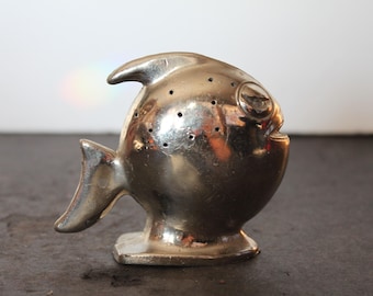 Vintage Silver Fish Scent Holder. Mid Century Modern, Nautical Bathroom Decor, DAMAGE, Grandmacore Mantel, Housewarming, Hostess.