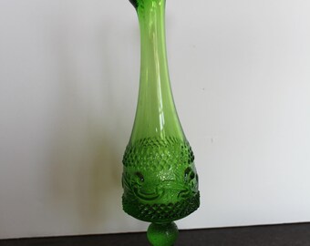 Vintage Green Glass Swung Vase. Indiana Glass Co, Sandwich Pattern, Mint Condition, Drip Edge, Pedestal Base, Grandmacore Mantel, Host Gift.