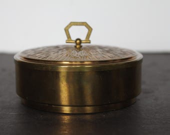 Vintage Brass Circle Container. Fitted Lid, Lines, Striations, Grandmacore Mantel, Stash Jar, Gift For A Collector, Housewarming, Hostess.