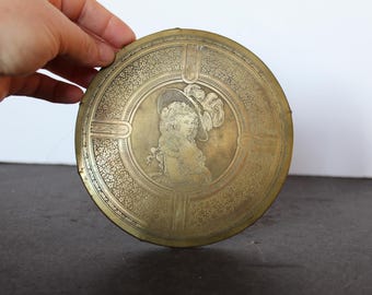 Vintage Brass Victorian Lady Trivet. Circle Shape, Etched Design, Bougie Grandmacore Kitchen Ware, Housewarming, Hostess.