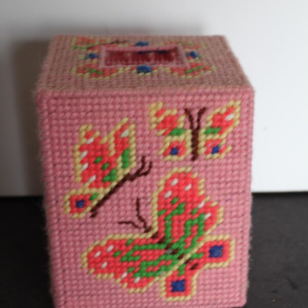 Vintage Pink Butterfly Tissue Box Cover. Square Shape, Hand Made, Crewel Stitch, Kitschy Grandmacore Bathroom Decor, Cute Hostess Gift.