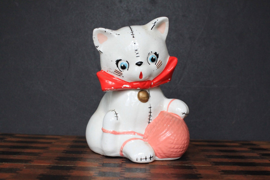 Vintage Cat Bank. Napco 1956, Ceramic Bank With Lock Area, Cute White