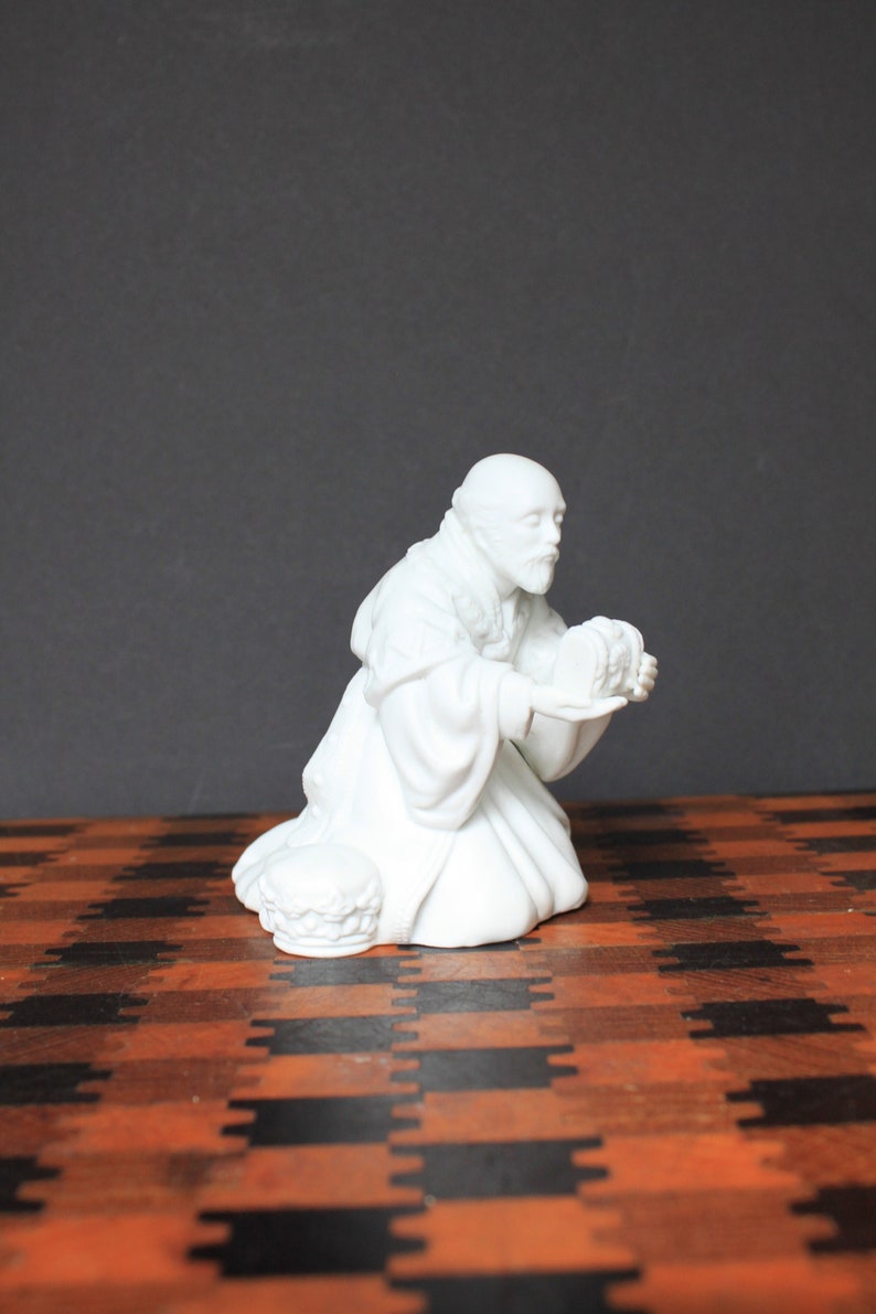 Avon Nativity Scene Kneeling Wise Man for Vintage Christmas Etsy