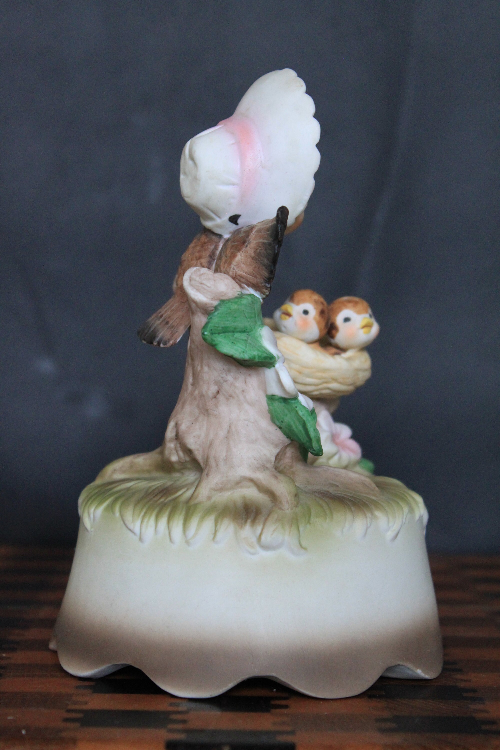 Vintage Bird Music Box Anthropomorphic Mom Robin With Baby Etsy