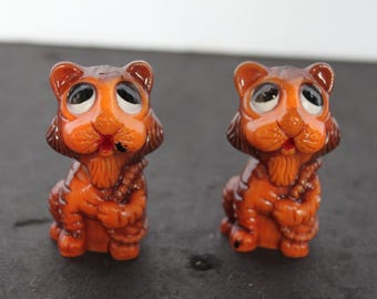 Vintage Tiger Salt and Pepper Shakers. Plastic, Orange and Black, Kitschy Grandmacore Kitchen, Jungle, Safari Themed, Creepy Cute.