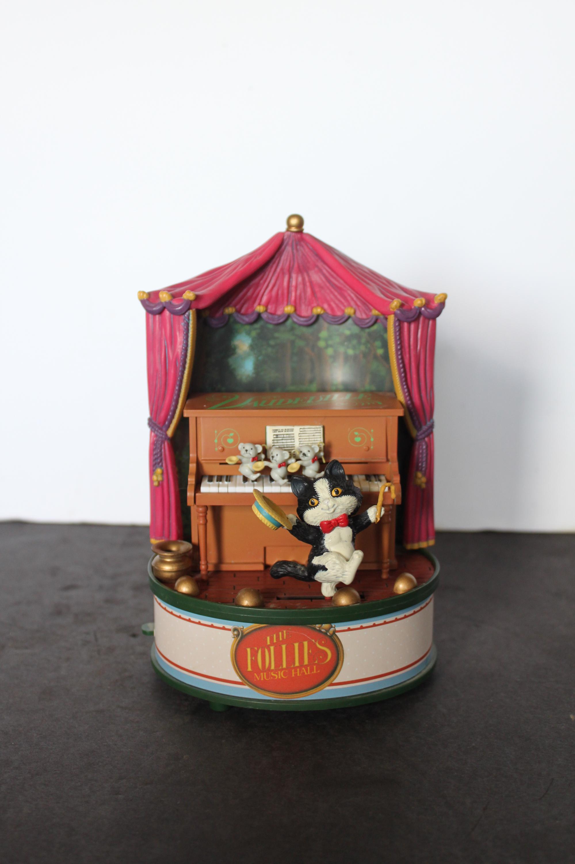Vintage Vaudeville Cat and Mice Music Box. Enesco, Theres No