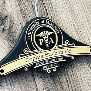 PA-С cadeau, witte kleerhanger, PA-student cadeau, cadeaus voor PA, witte-jasceremonie, doctoraal-assistent afstudeercadeau, 1e witte-jascadeau