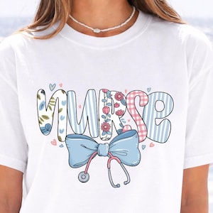 Chemise d'infirmière en patchwork, t-shirt graphique avec noeud stéthoscope, vêtements pour personnel de santé