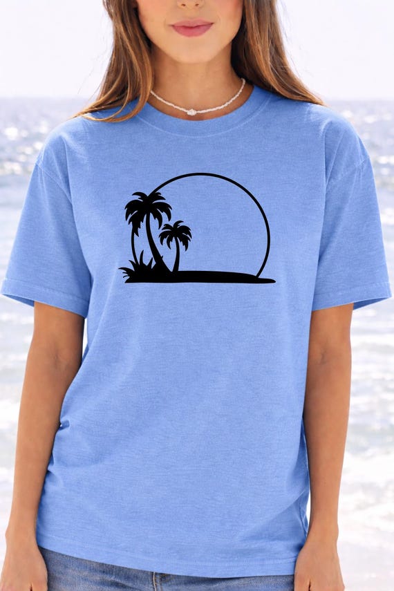 Palm Tree Sunset Tee, Minimal Beach Silhouette t-shirt