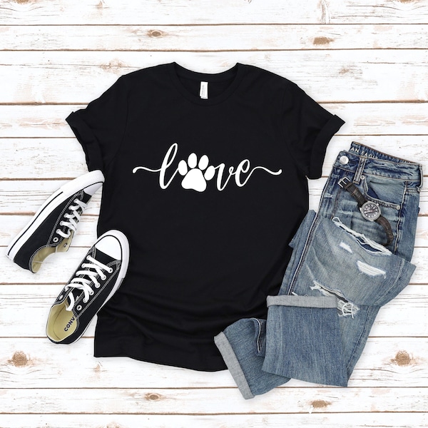 Animal Mom Tee: Cute Paw Print - Soft, Breathable Fabric