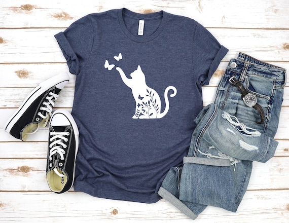 Cat Lover T-Shirt: Floral Design - Soft, Comfortable Fit
