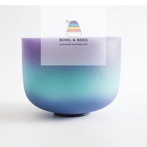 Northern Lights, Crystal Quartz Singing Bowl, Amethyst Purple, Emerald Green, Teal, Indigo, Chakra Crown B, Third Eye A, Heart F