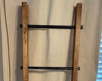 Farmhouse Blanket Ladder