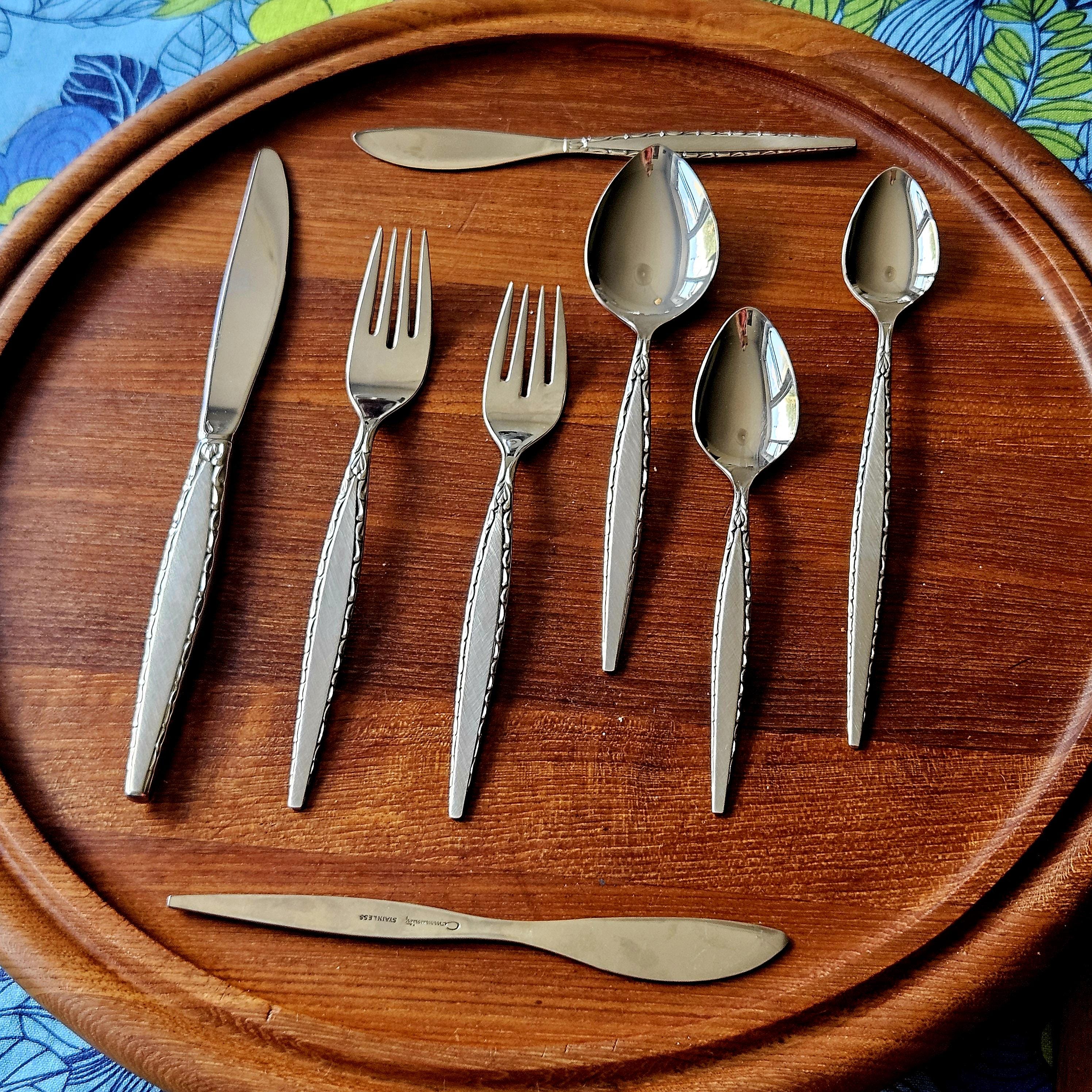 Vintage 1969 Oneida Community Stainless 'venetia' Flatware Group of ...