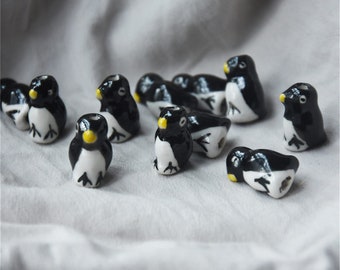 10 pcs Lovely Ceramic small animal hand-painted ceramic penguin bracelet beads porcelain loose beads DIY bracelet beads