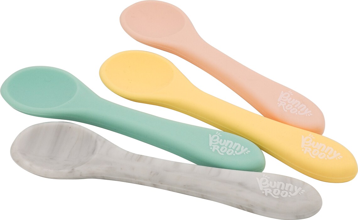 Lot De 4 Cuillères De Sevrage Bébé En Silicone Avec Poignées En Bois - Couleurs Violet, Gris, Rose