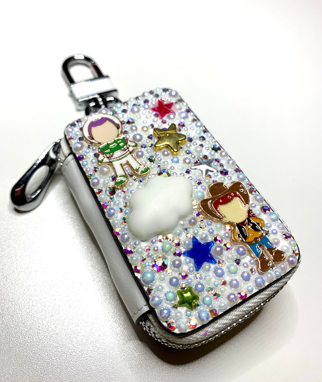 Pearl Rhinestone Key Case: 