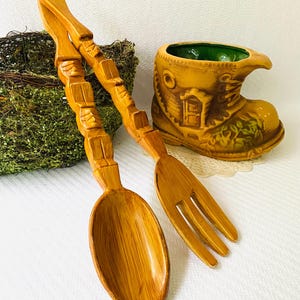 Wooden Fork & Spoon Kitchen Wall Decor