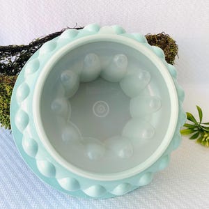 Aqua Blue Tupperware Jello Mold w/ Lid