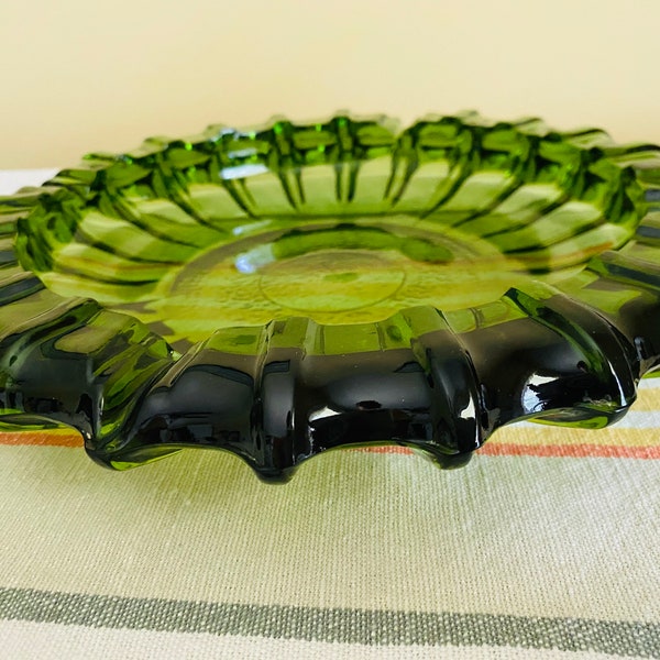 Large Mid Century Modern Green Glass Ashtray by Fostoria Glass Co. - Designed for Both Cigarettes and Cigars - Vintage 1970’s Bar Home Decor