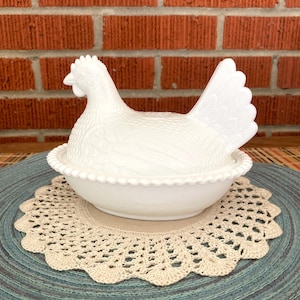 Indiana Glass Nesting Hen Vintage Milk Glass Covered Dish