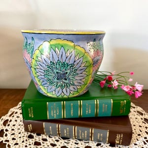 Chinese Porcelain Planter/ Cache Pot