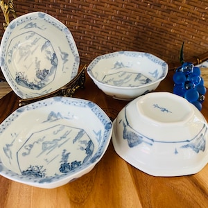 Set of 4 Octagon Shaped Arita Japanese Blue & White Porcelain Ming Dynasty Rice Bowls