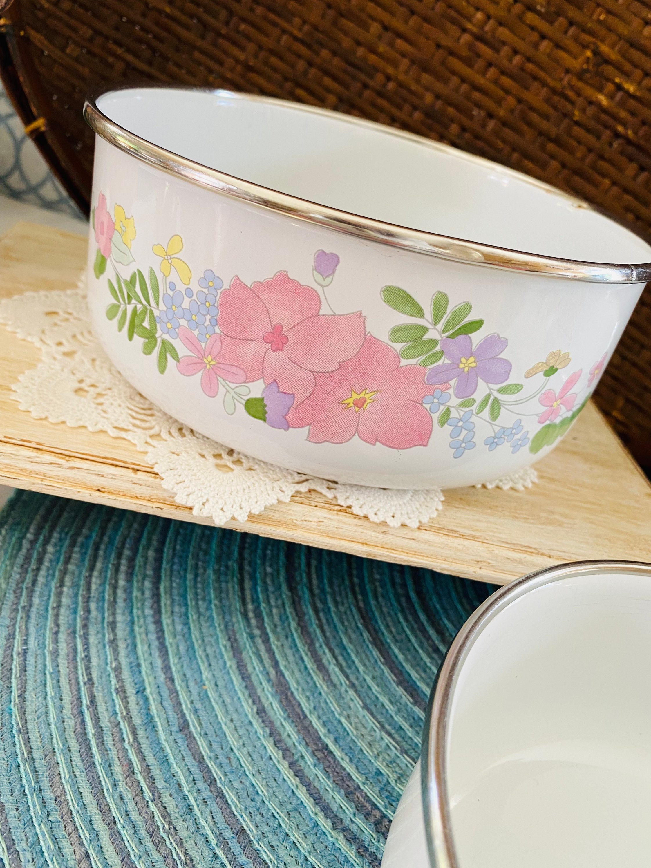 Set of 3 Vintage Enamel Metal Bowls/ Nesting Bowls Etsy