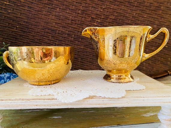 アンティークな黄銅製持ち手付き手焙り（波兎や雷紋などの装飾金工） アンティークな黄銅製持ち手付き手焙り（波兎や雷紋などの装飾