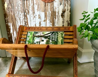 Portable Mid Century Modern Wooden Collapsible Foot Stool/ Foot Rest/ Magazine Rack