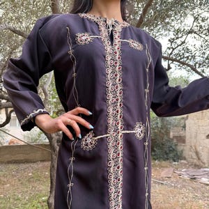 Vintage Palestinian Tatreez Thobe for Women - Hand Embroidered by Palestinian Women - Purple Dress Thob with Simple Tatreez