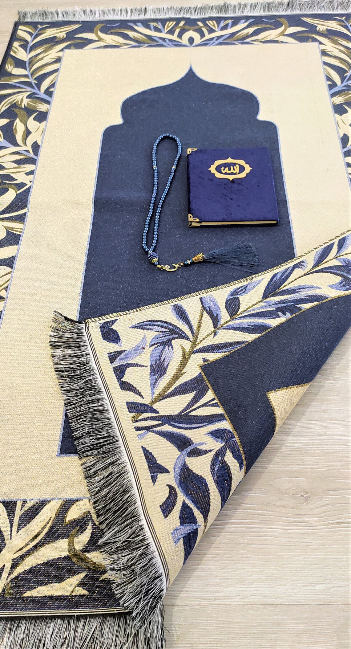 Personalized Prayer Rug Yaseen Gift Set Tasbeeh Prayer Mat Etsy