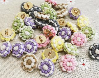 Set of 5 Handmade Crochet Flower Buttons, 15 mm Yarn-Wrapped Decorative Buttons