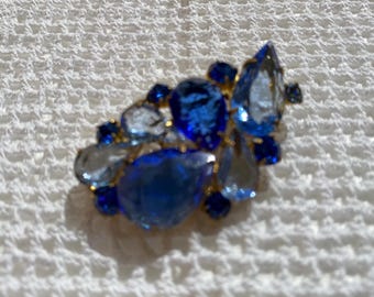 Brosche Vintage Brosche Vintage Brosche mit blauen und hellblauen funkelnden Steinen
