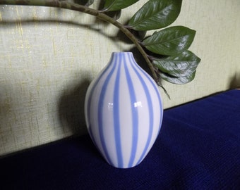 Vase Antique Small Vase Flower Bud Blue and White Stripe Vase 1970s Antique Retro Vase Porcelain Vase for Small Flow