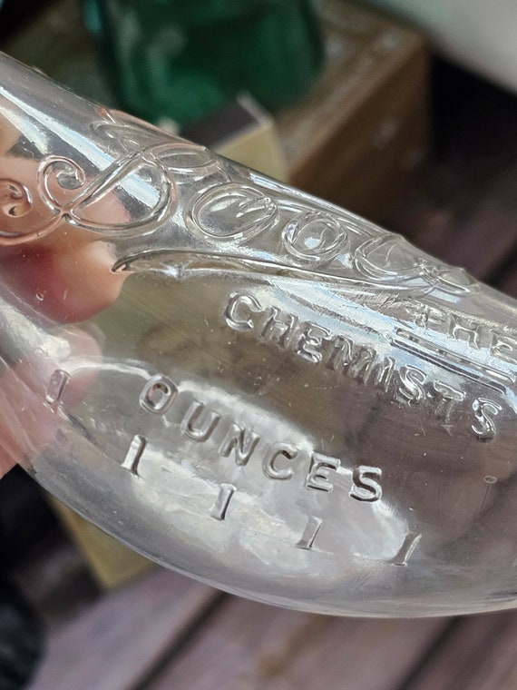 イギリスアンティークガラスの哺乳瓶