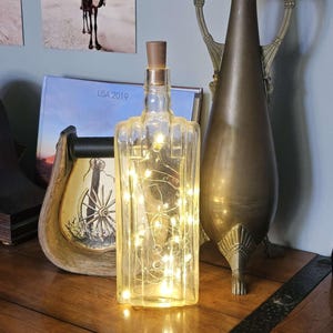 Large Vintage PETER DAWSON WHiSKY LAMP Bottle * Art Deco Style * Embossed 1950s Bottle with Sparkle Lights!