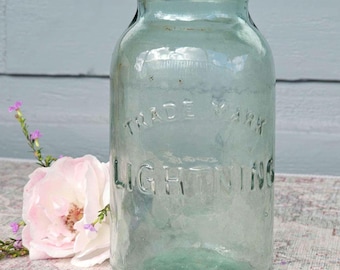 ヴィンテージの琥珀色と透明ガラスの丸い蓋付きボックス、60年代頃