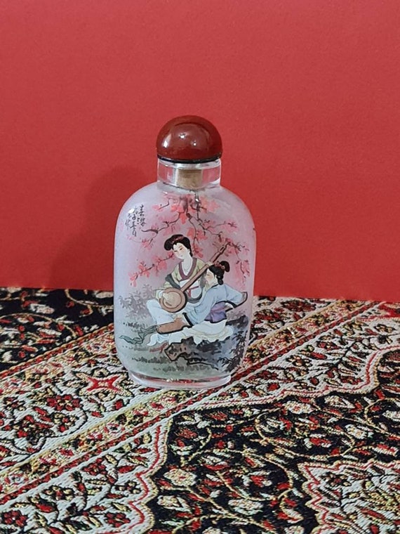 Vintage Hand Painted Reverse Painted Snuff Bottle Signed 