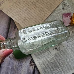 Vintage Elliman&#39;s Embrocation For Horses & Humans | Aqua Blue Old Apothecary Bottle *Damaged