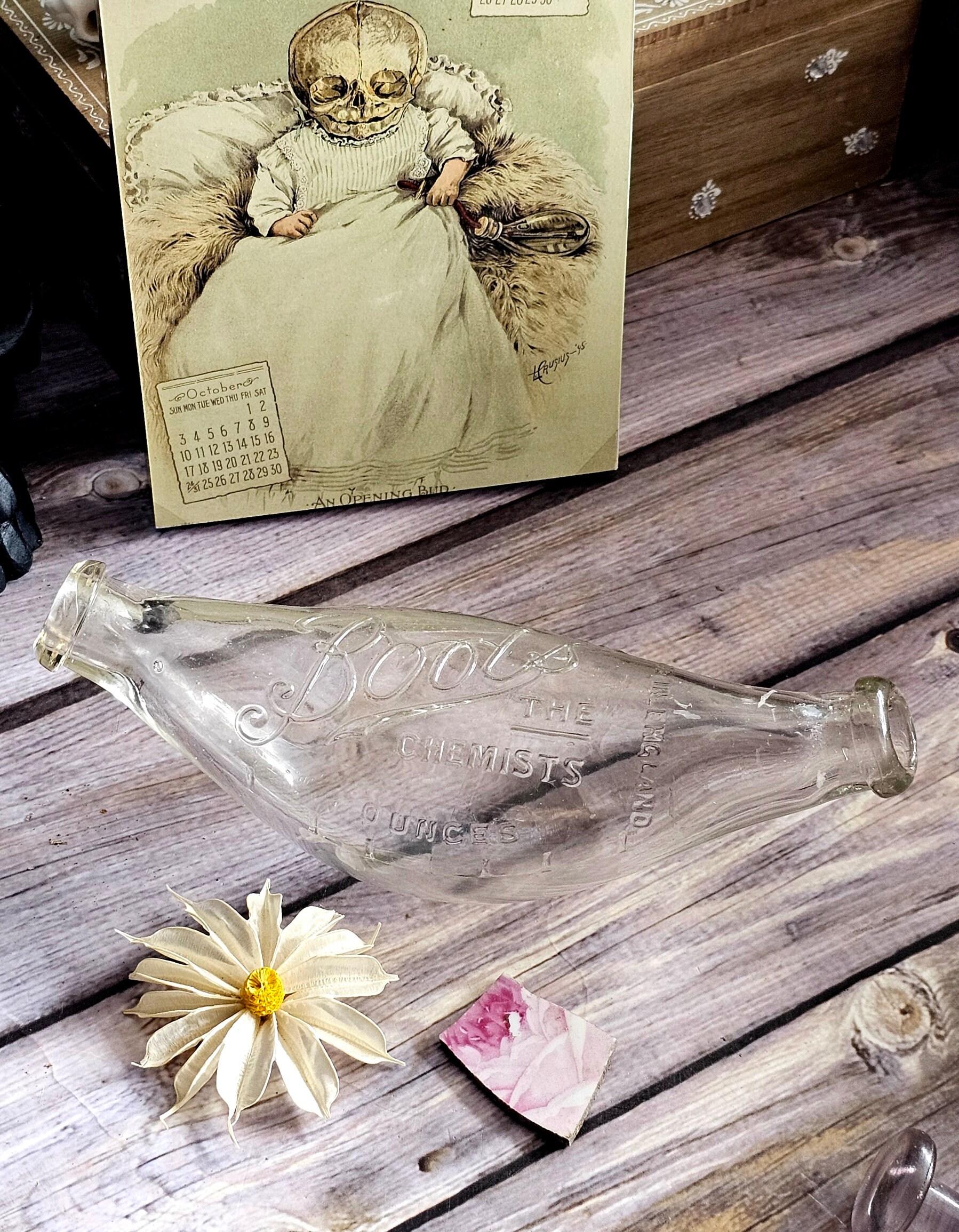 湯布院アンティーク イングランド 子豚を診察する獣医 置物 陶器 ブリティッシュ 湯布院アンティーク イングランド 子豚を診察する獣医 置物 陶器