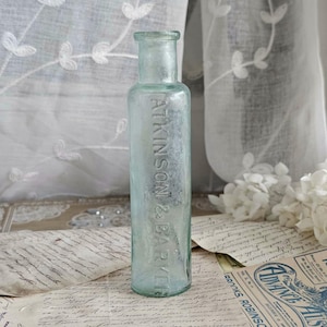 Antique 1860-1880 ATKiNSON & BARKER* The BEST Medicine In The W0RLD * BABY KiLLER * Royal Infants&#39; Preservative Phial Quack Medicine Bottle