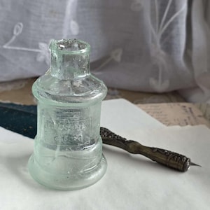 Rare 1880s ROYAL MAILBOX Shape * Shear Top Antique JUDSON'S Gum Bottle with large Bubble / Hand Blown Glass Imperfection