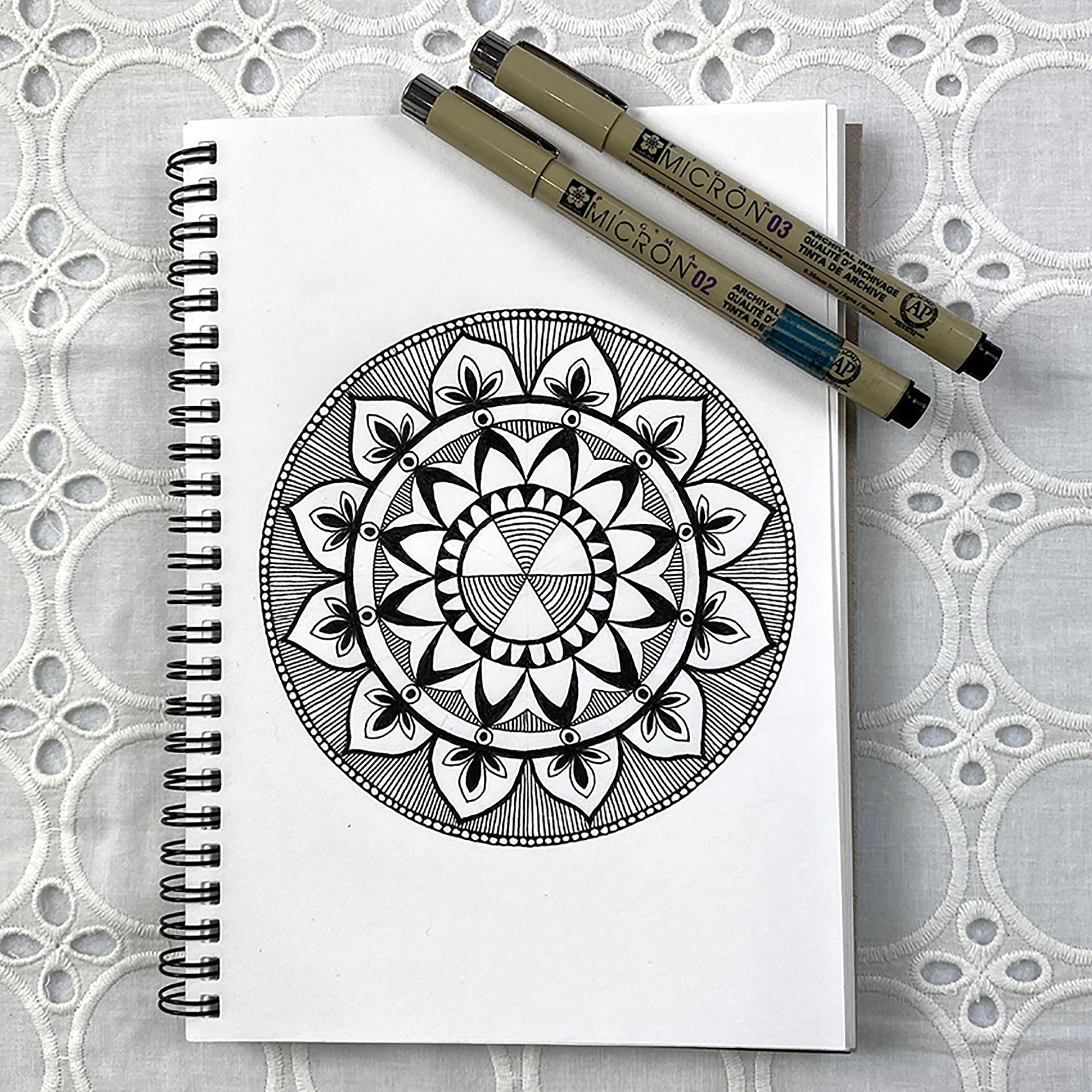 How to Do a Basic Mandala Digital Art Lesson Plan Downloadable