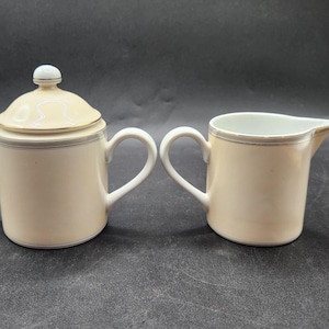 Fitz Floyd &quot;Coquillier&quot; Sugar Bowl and Creamer Set