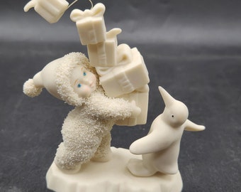 Snowbabies &quot;I Have Lots to Give&quot; Figurine